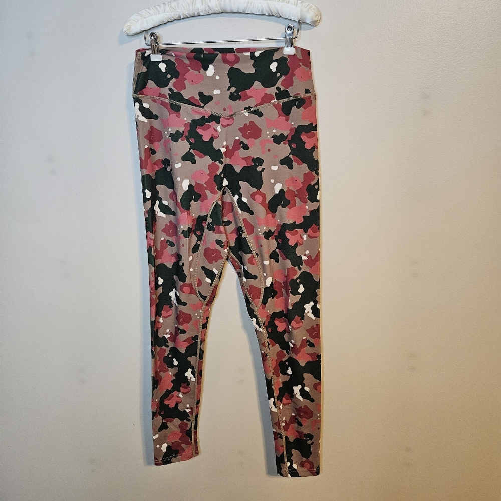 Vitality Balance Athletica Ascend 7/8 Leggings Backcountry Camo Pink Green Tan